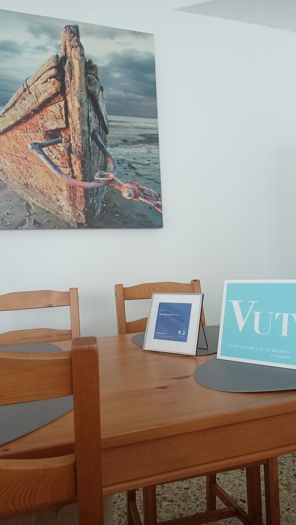 Apartamento R Y C Αβιλές Εξωτερικό φωτογραφία